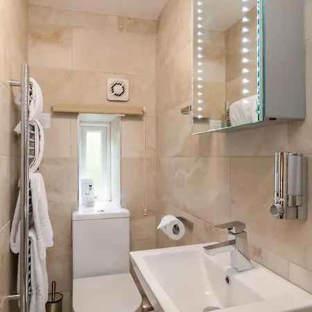 Nocleg ze śniadaniem Stilworth House 4*