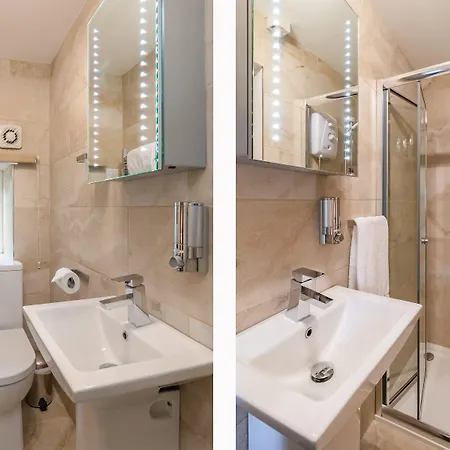 住宿加早餐酒店 Stilworth House 赫尔姆斯利