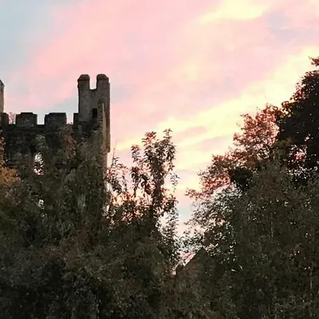 ベッド・アンド・ブレックファスト Stilworth House ヘルムスリー